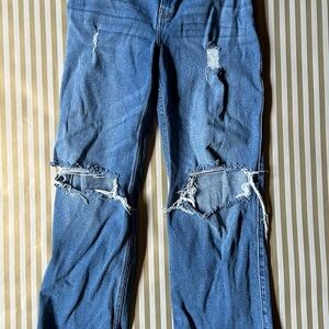 Hollister Ultra High-Rise Dad Jean.